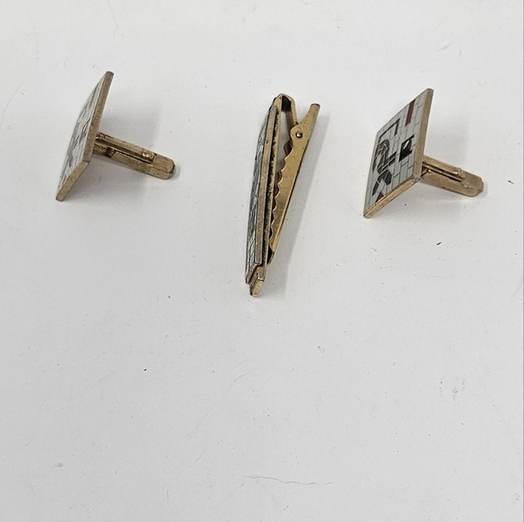 Anson Gold Tie Clip - Picture 5 of 10